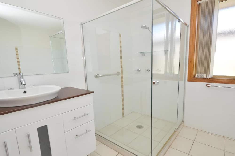 Photo of Bathroom in Yamba