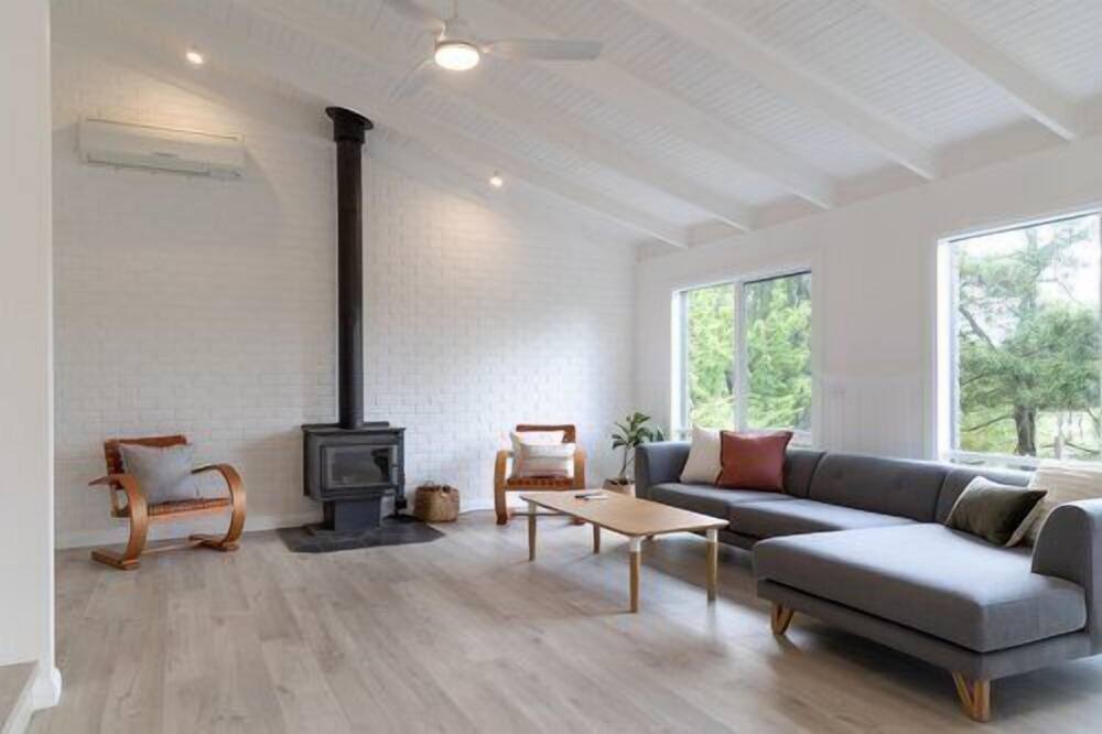 Photo of Livingroom in Healesville