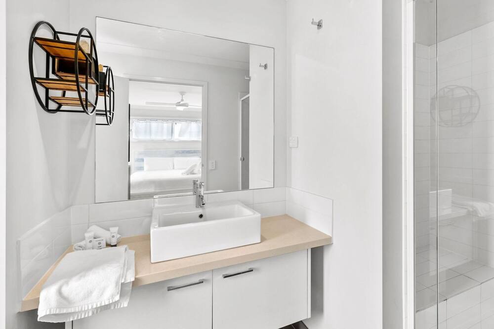 Photo of Bathroom in Torquay