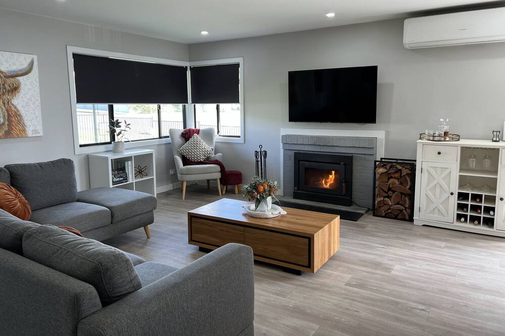 Photo of Livingroom in Cessnock