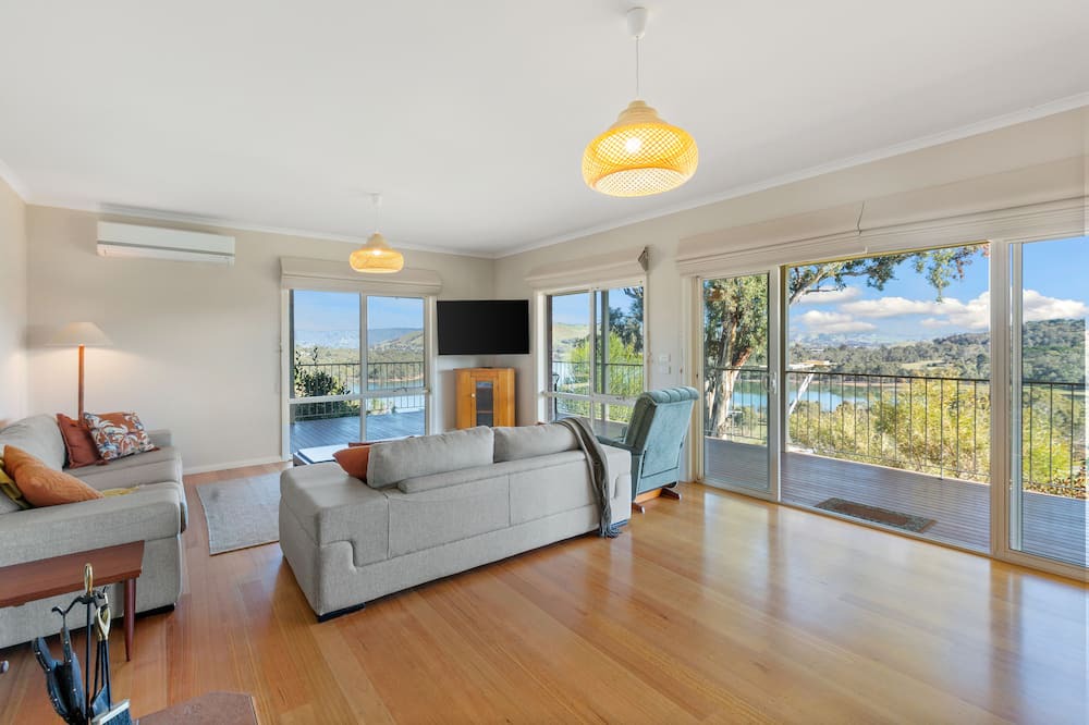 Photo of Livingroom in Bonnie Doon
