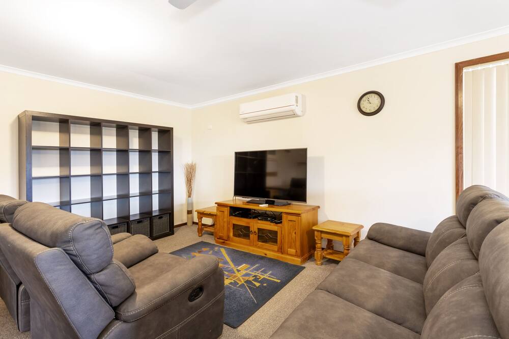 Photo of Livingroom in Ledge Point