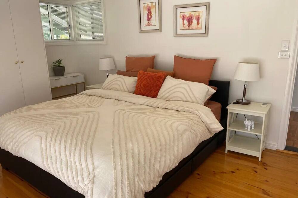 Photo of Bedroom in Mandurang South