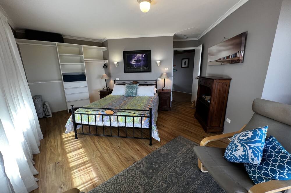 Photo of Bedroom in Preston Beach
