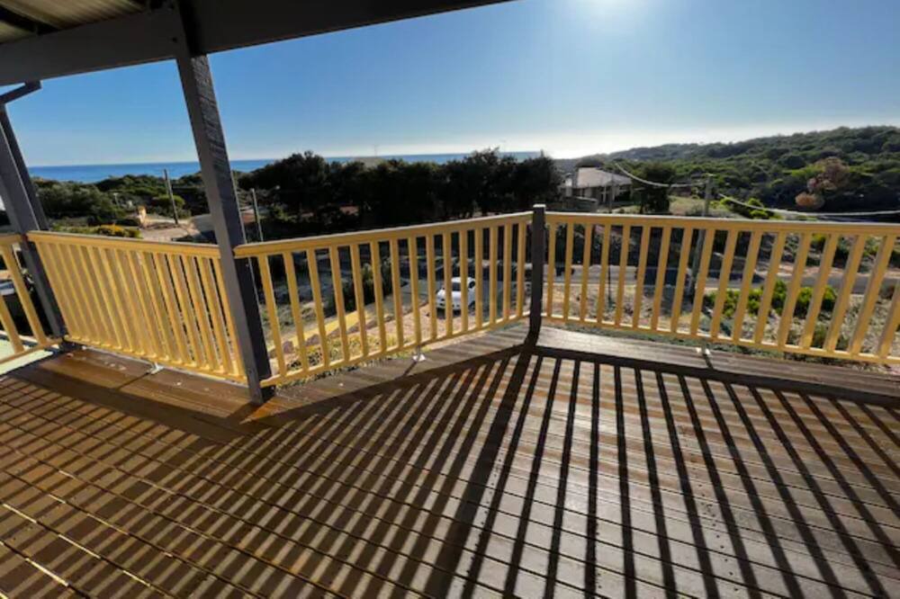 Photo of Patio Balcony in Preston Beach