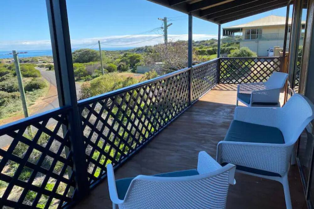 Photo of Patio Balcony in Preston Beach