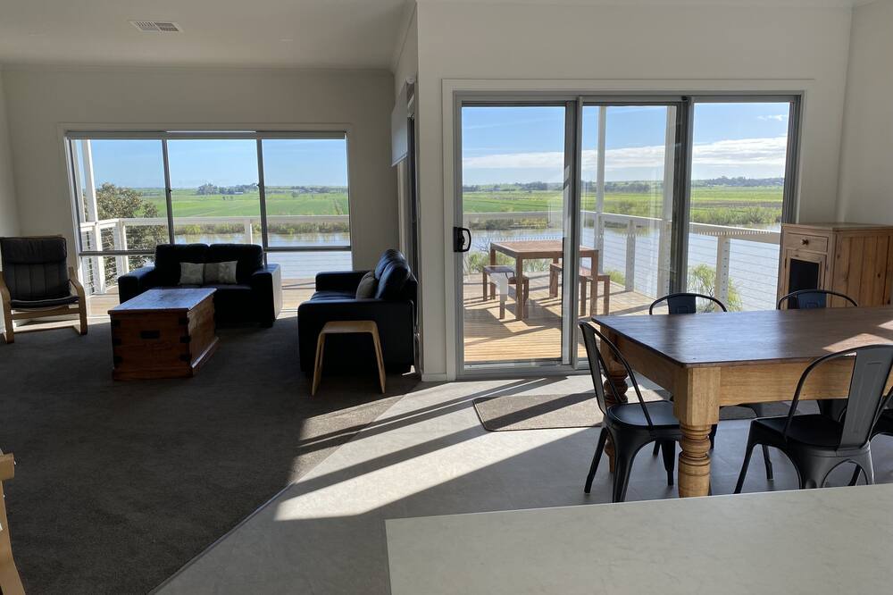 Photo of Livingroom in Seymour