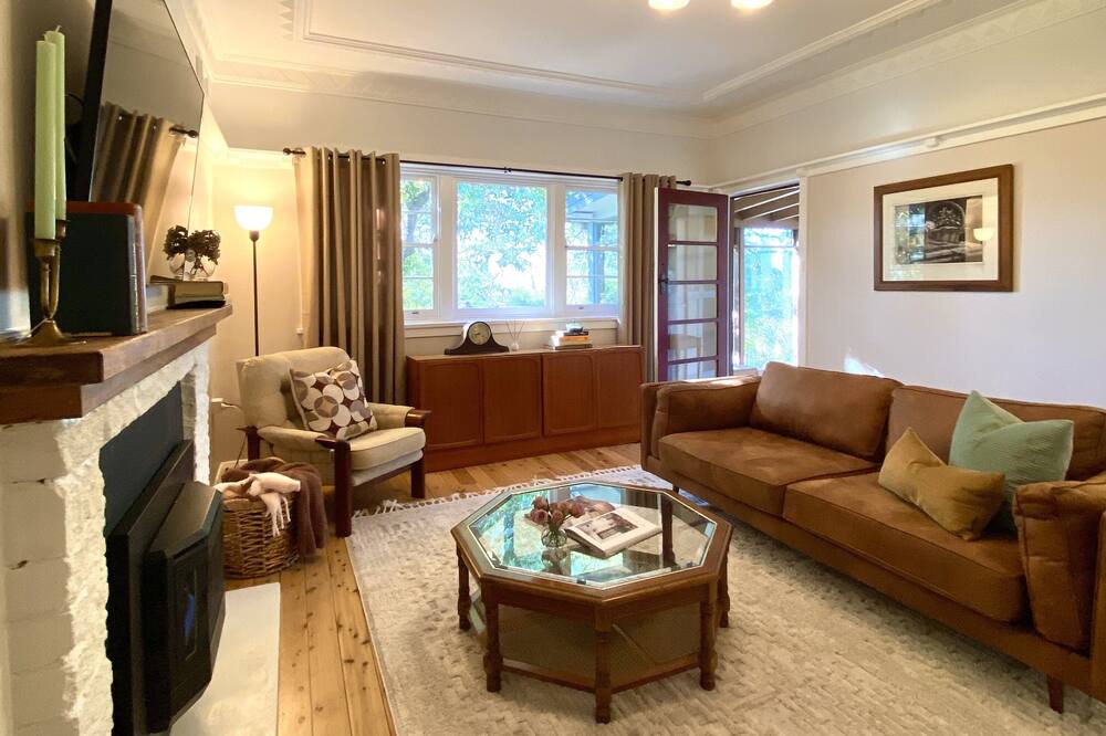 Photo of Livingroom in Wentworth Falls