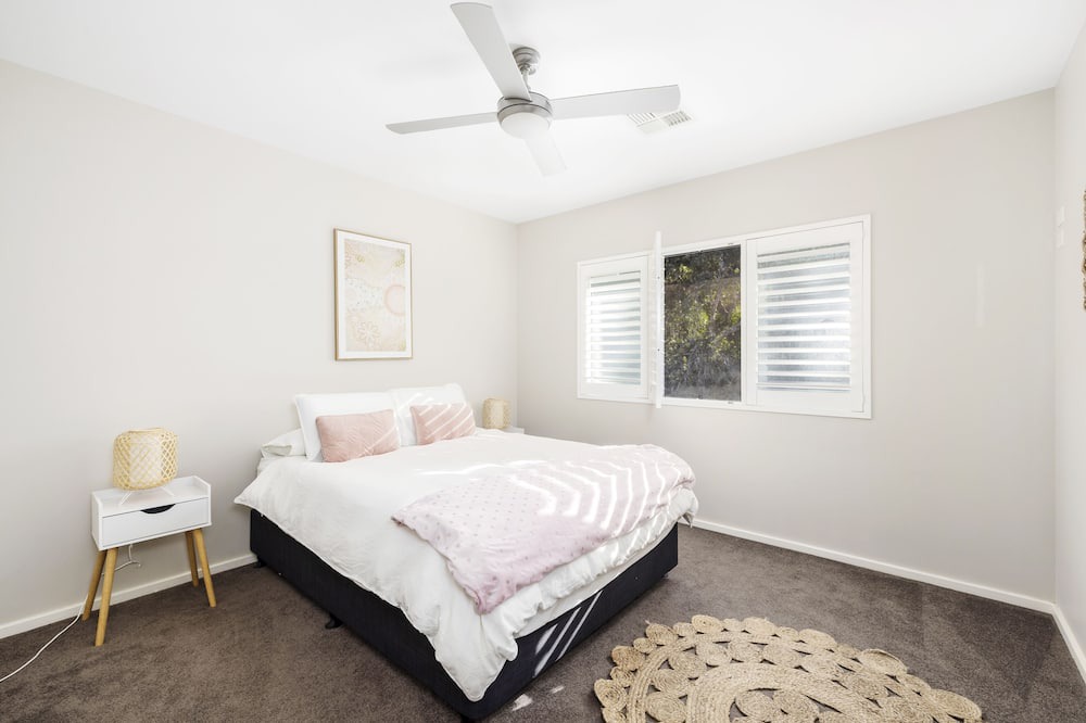 Photo of Bedroom in Shoal Bay