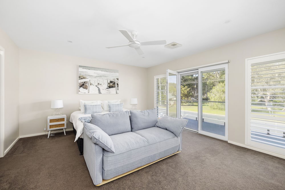 Photo of Livingroom in Shoal Bay