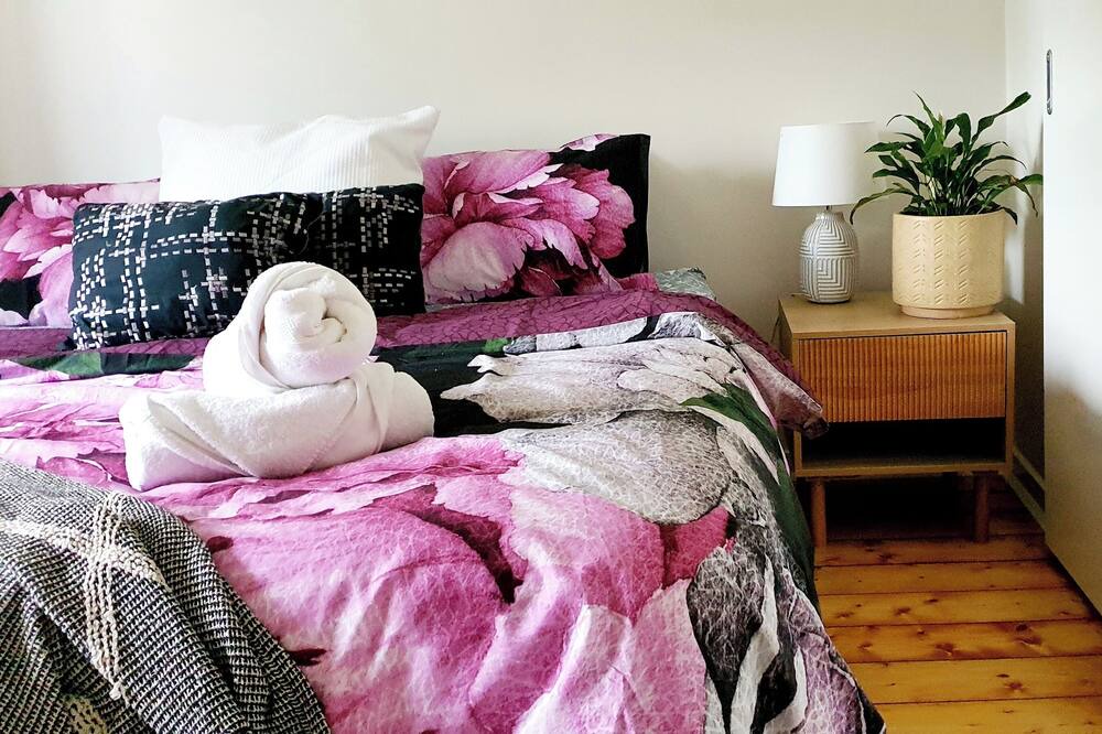 Photo of Bedroom in Golden Point