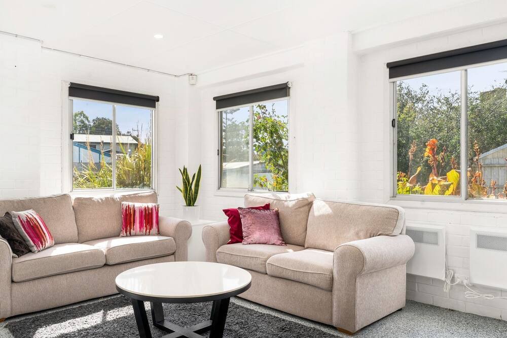 Photo of Livingroom in Coronet Bay