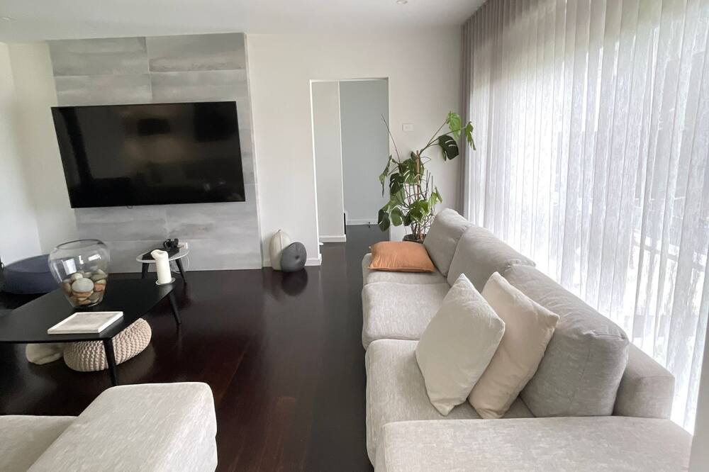 Photo of Livingroom in Laverton