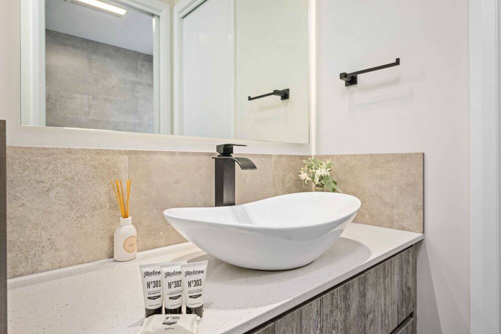 Photo of Bathroom in Orange