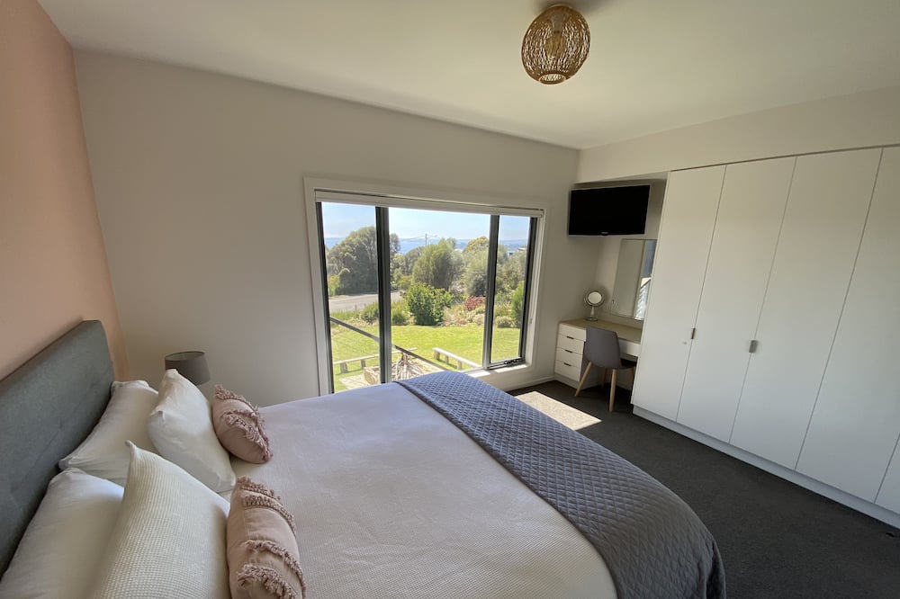Photo of Bedroom in Greens Beach