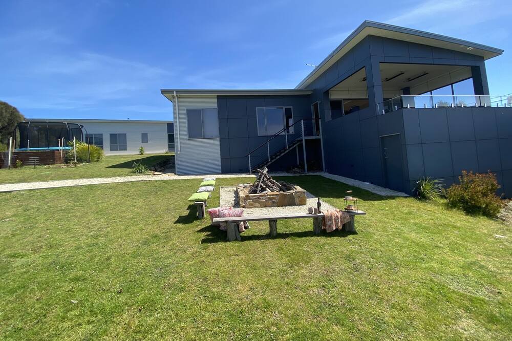 Photo of Outdoor in Greens Beach
