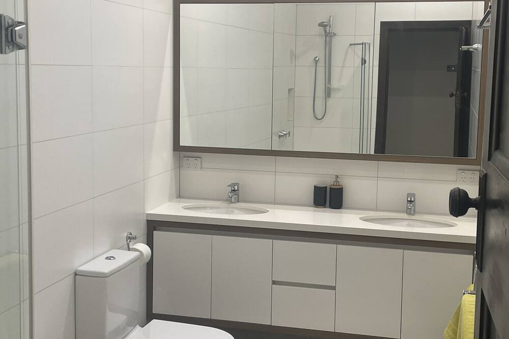 Photo of Bathroom in Kew East