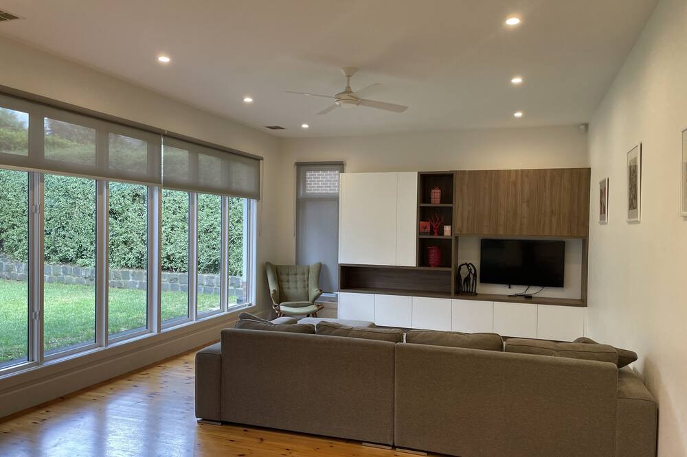 Photo of Kitchen in Kew East