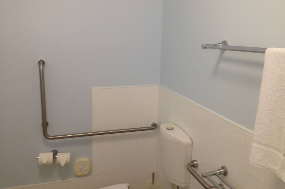 Photo of Bathroom in Bowen