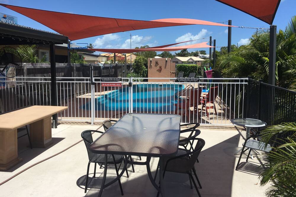 Photo of Outdoor in Bowen