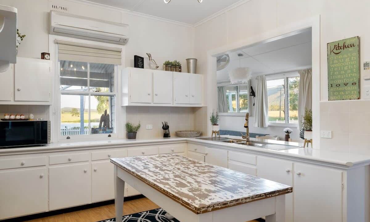 Photo of Kitchen in Broke
