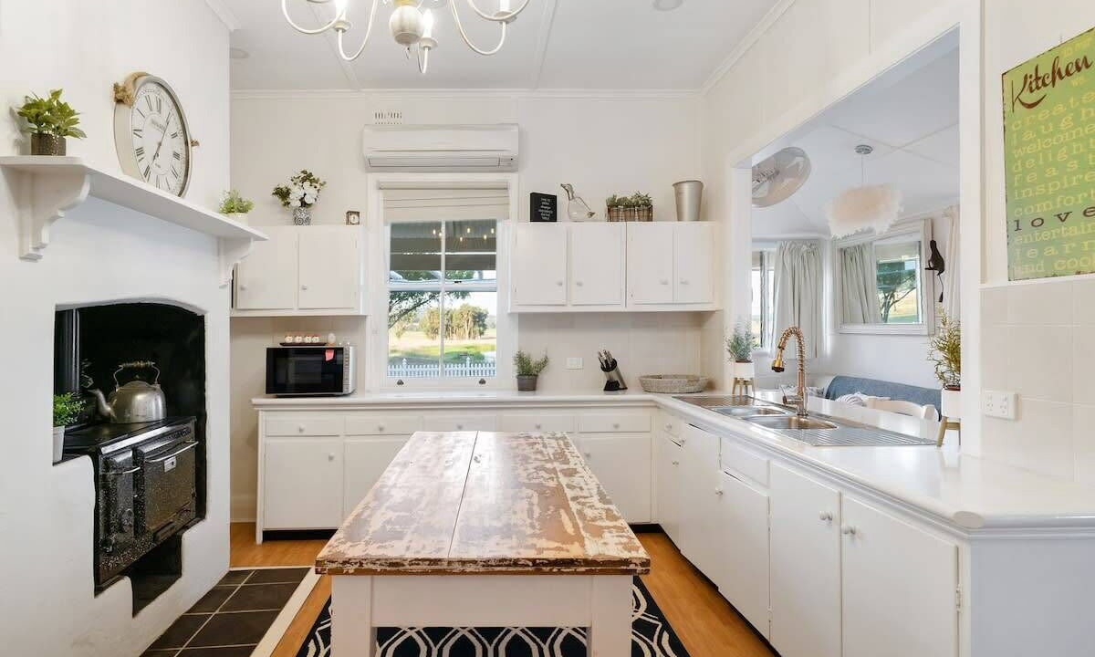 Photo of Kitchen in Broke