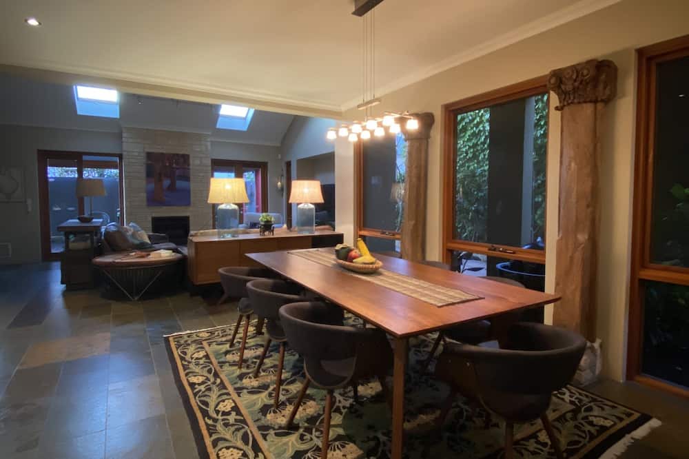 Photo of Bedroom in North Coogee