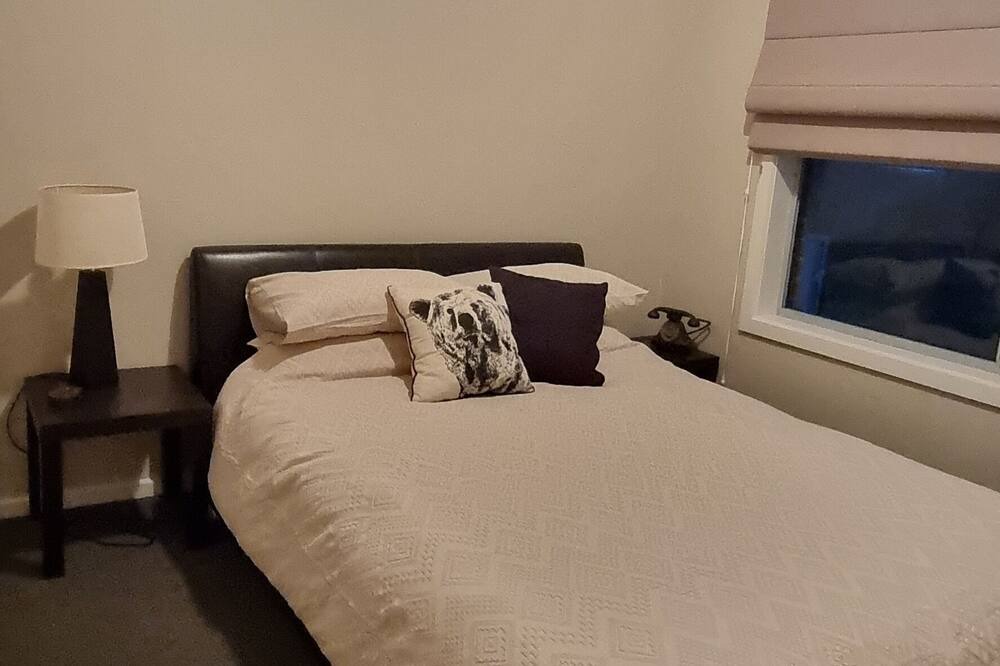 Photo of Bedroom in White Hills