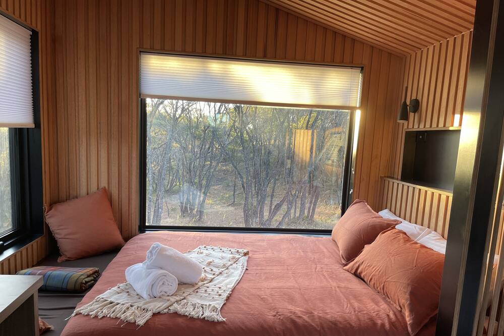 Photo of Bedroom in Scott River East