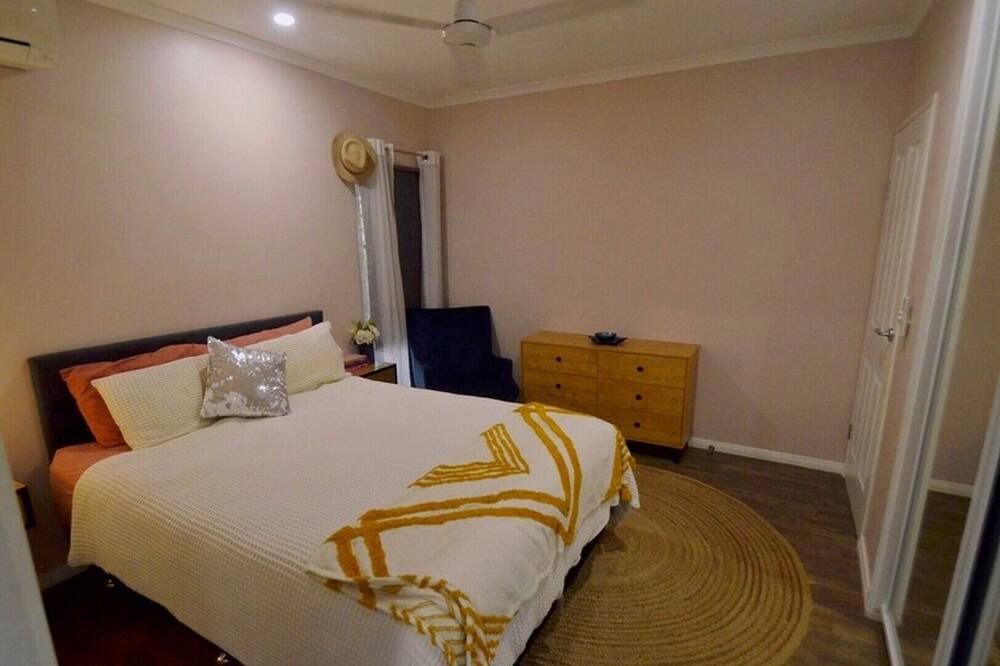Photo of Bedroom in Anula