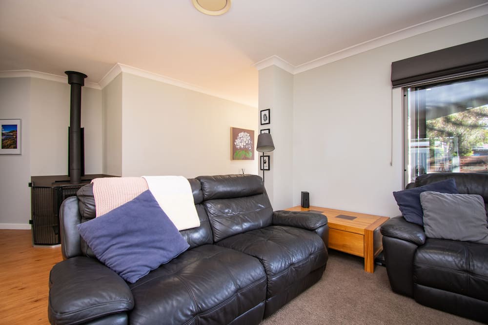 Photo of Livingroom in Little Grove