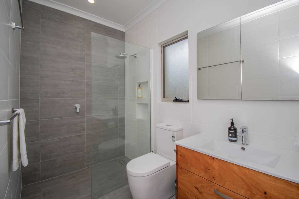 Photo of Bathroom in Little Grove