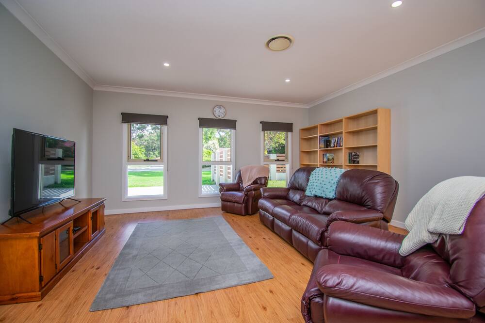Photo of Livingroom in Little Grove