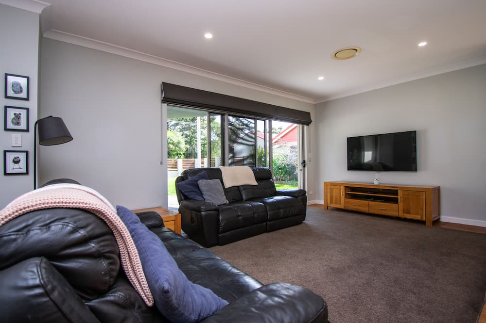 Photo of Livingroom in Little Grove