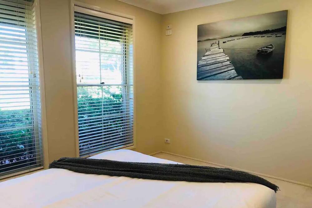 Photo of Bedroom in Gwandalan