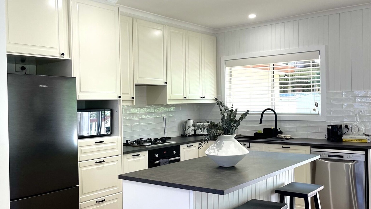Photo of Kitchen in Sawmill Settlement