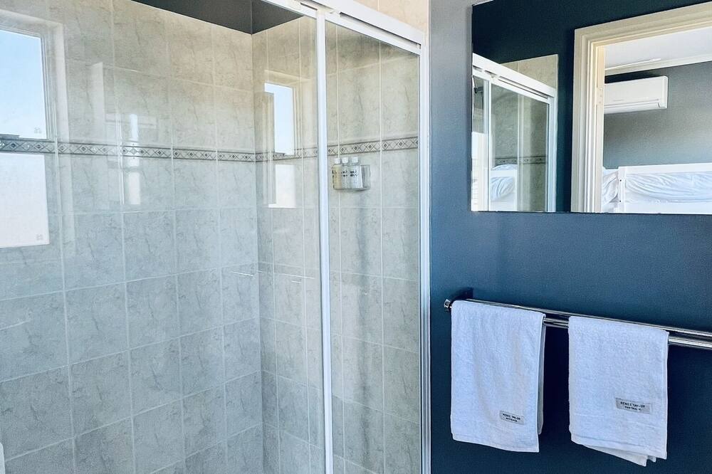 Photo of Bathroom in Wallaroo