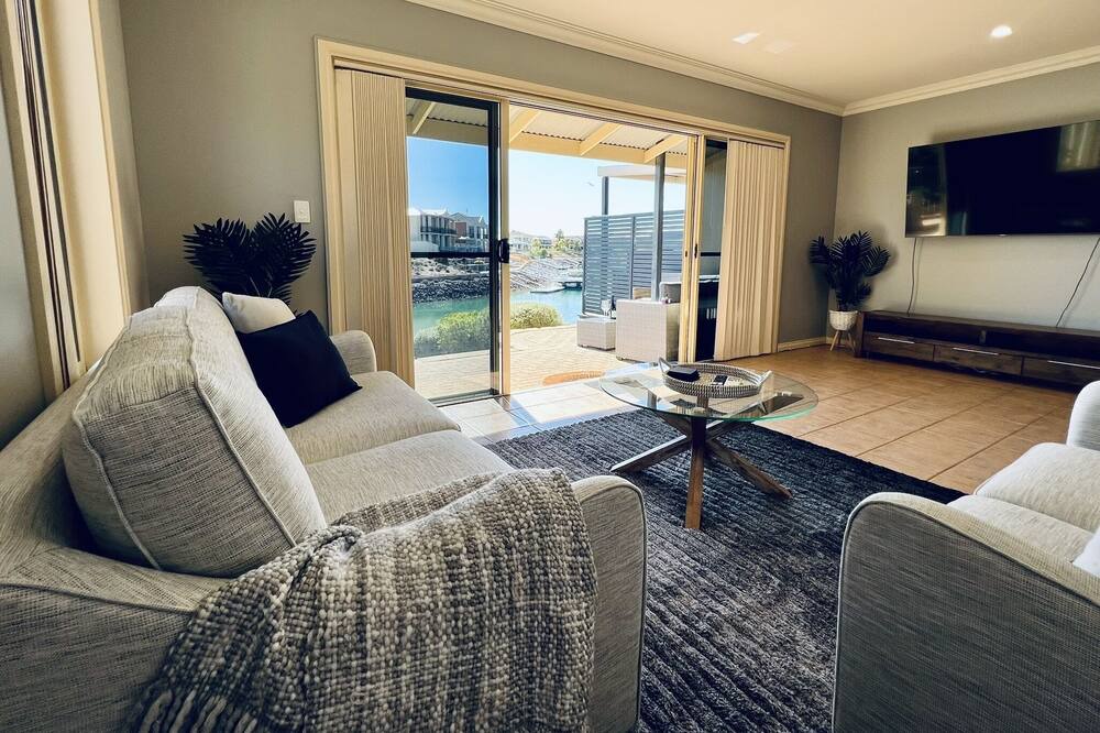 Photo of Livingroom in Wallaroo