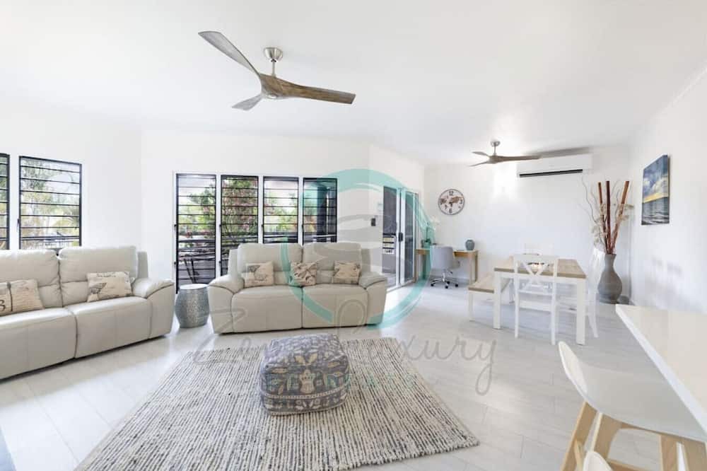 Photo of Livingroom in Rapid Creek