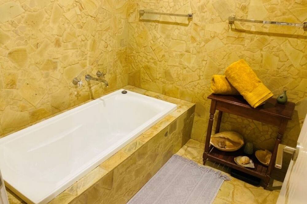 Photo of Bathroom in Golden Bay