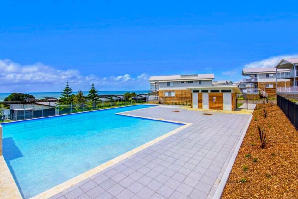 Photo of Outdoor in Caves Beach