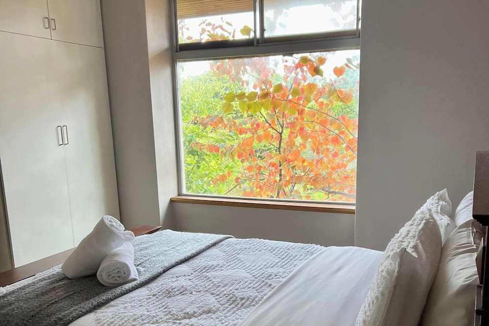 Photo of Bedroom in Bow Bridge