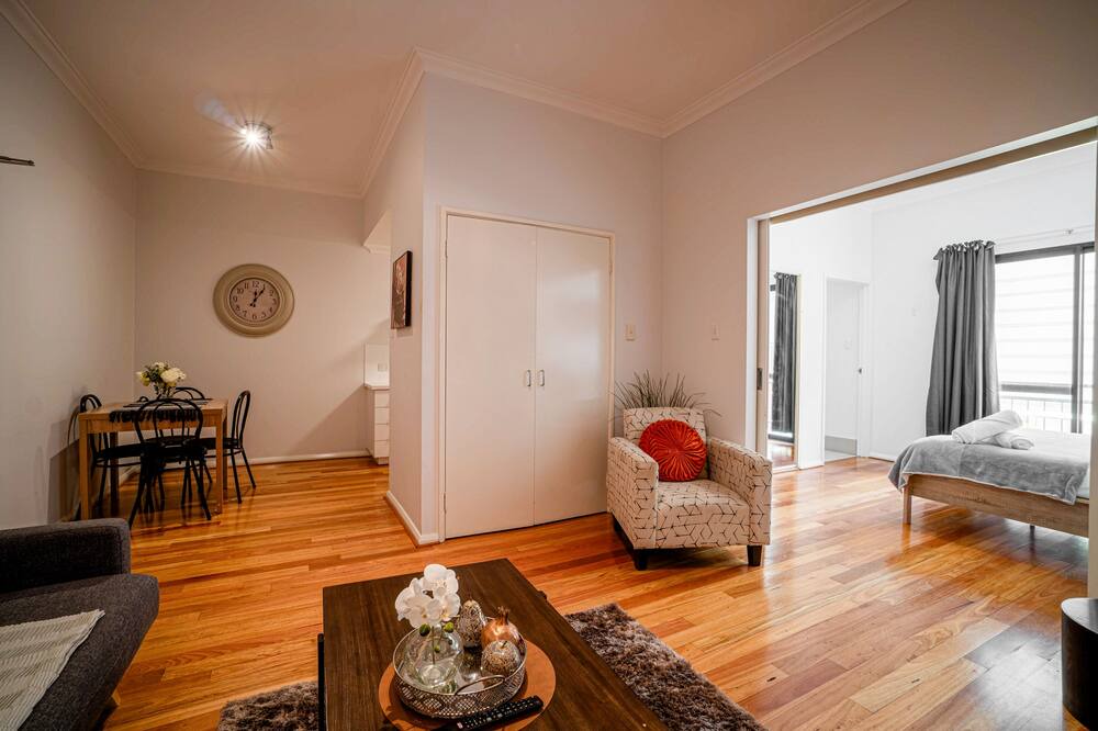Photo of Livingroom in Northbridge
