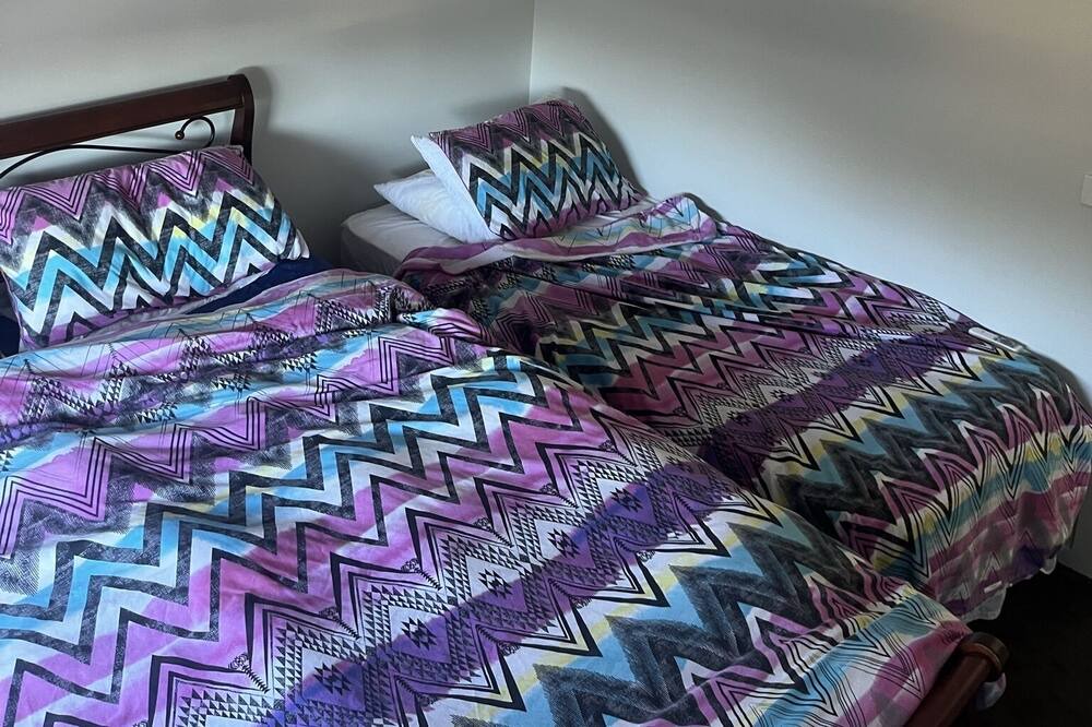 Photo of Bedroom in Golden Beach