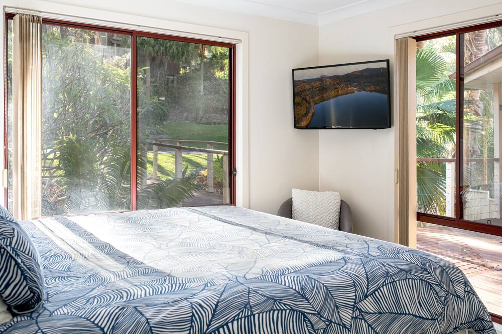 Photo of Bedroom in Elizabeth Beach