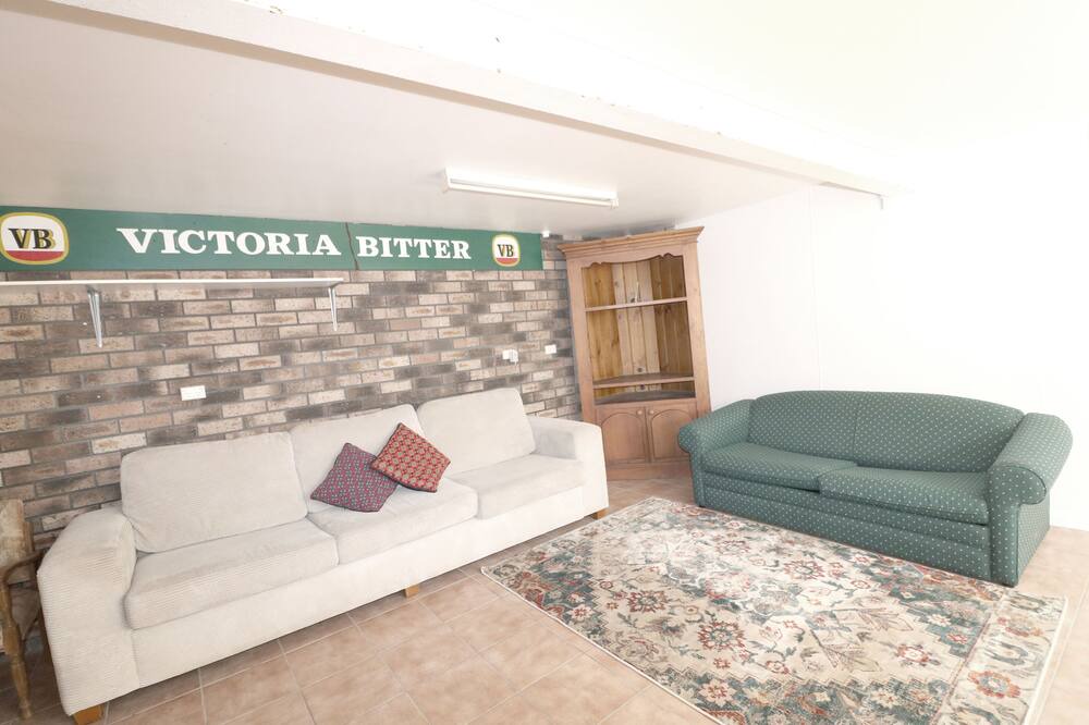 Photo of Livingroom in Eden