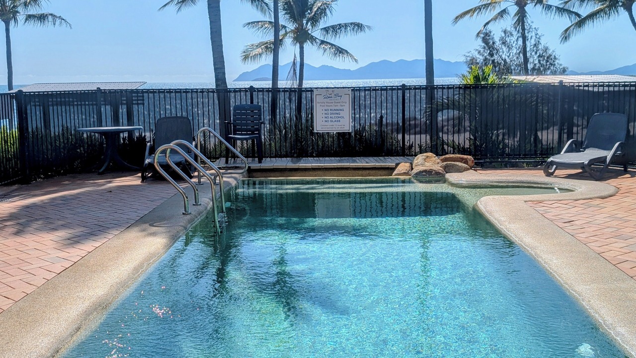 Photo of Outdoor in Bowen