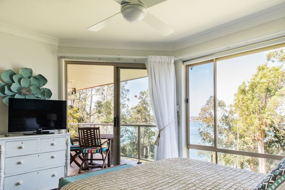 Photo of Bedroom in Corlette