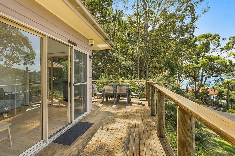Photo of Patio Balcony in Pretty Beach Central Coast