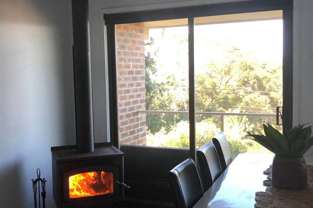 Photo of Livingroom in Killcare Heights